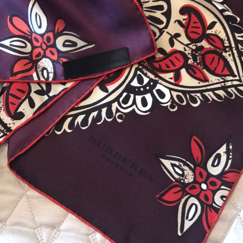 ‼️price firm‼️New silk Burberry scarf